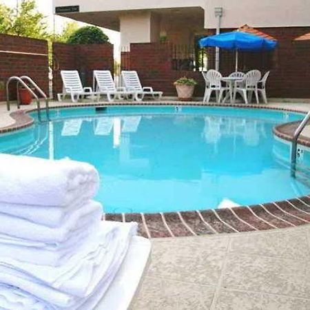 Hampton Inn Springfield Exterior photo
